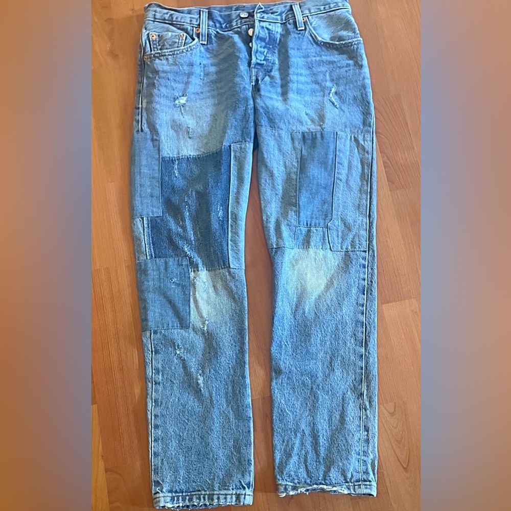 Levi’s patch jeans. Size 1-2